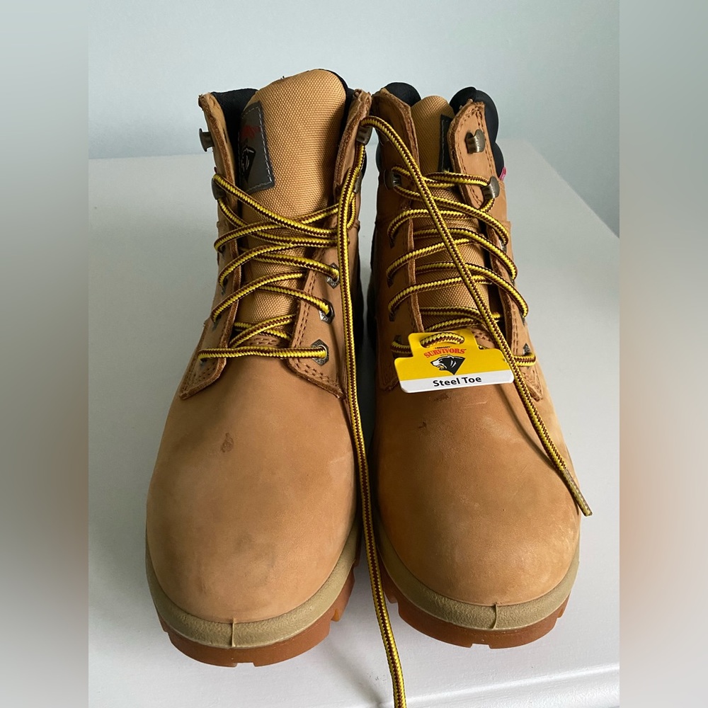 Herman Survivors Boots, Mens Size 6